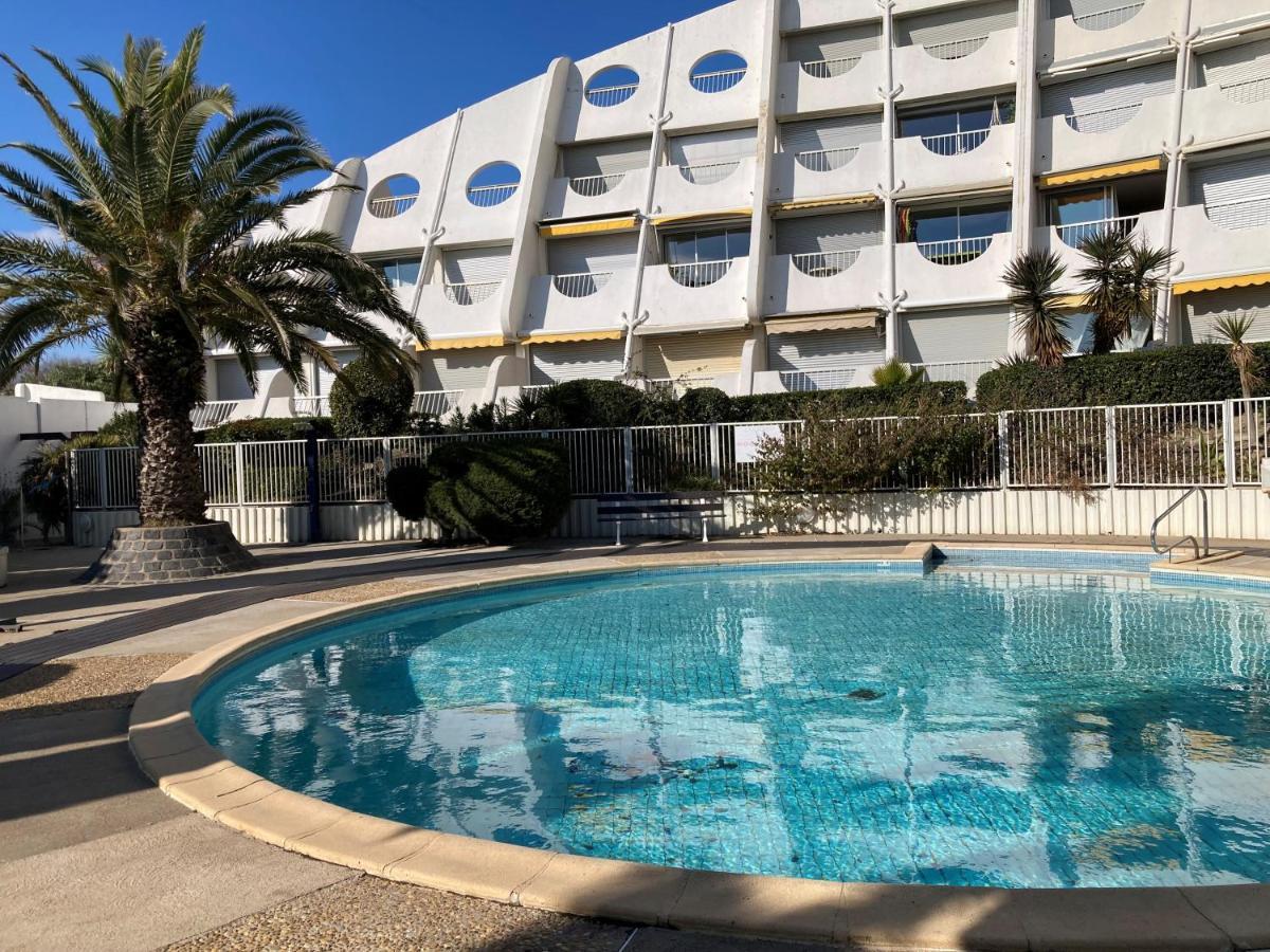 Ancre Bleue***, 1Ere Ligne Plage, Piscine, Clim. 라그랑모트 외부 사진